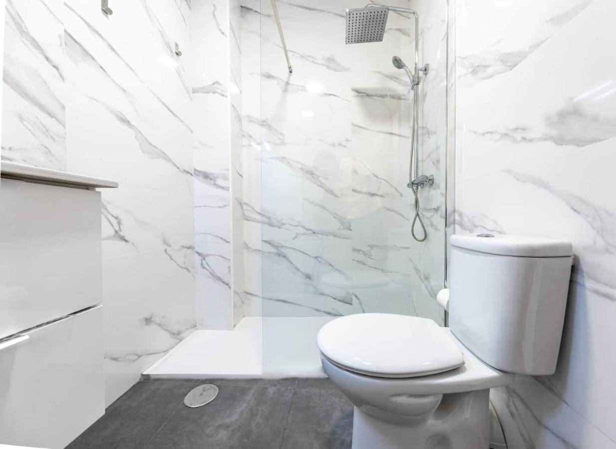 Private Rooftop & Elegant Studio - Center By Rems Málaga Exterior foto